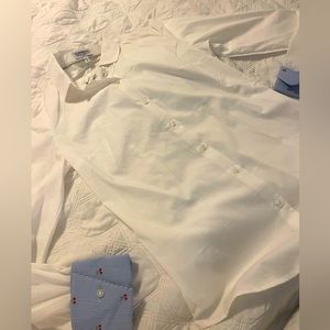 NWT Express fitted button up long sleeve white with design cuffs.